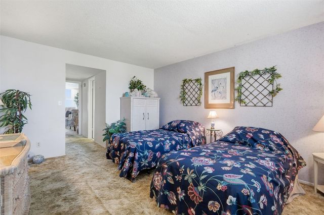 4890 BAY STREET NE 326, St Petersburg, FL 33703