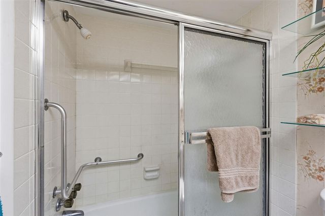 4890 BAY STREET NE 326, St Petersburg, FL 33703