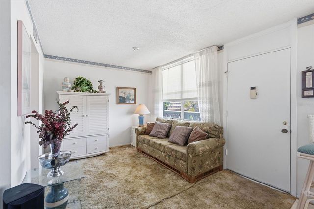 4890 BAY STREET NE 326, St Petersburg, FL 33703