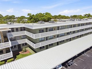 4890 BAY STREET NE 326, St Petersburg, FL 33703