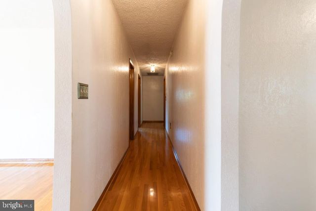 16 MARVA CT, Martinsburg, WV 25404