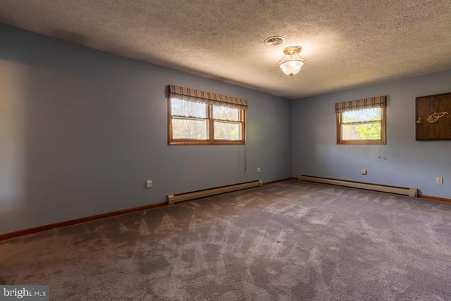 16 MARVA CT, Martinsburg, WV 25404