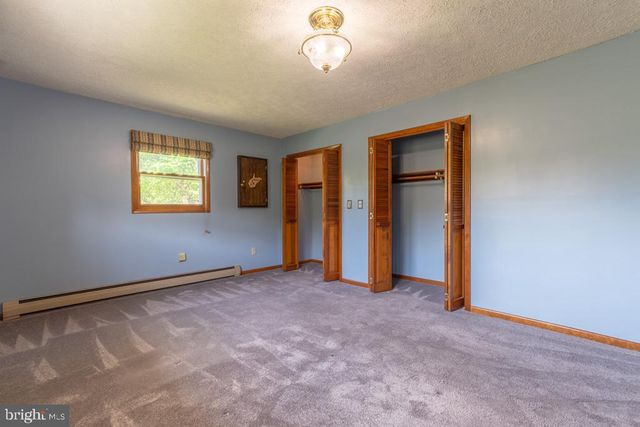 16 MARVA CT, Martinsburg, WV 25404