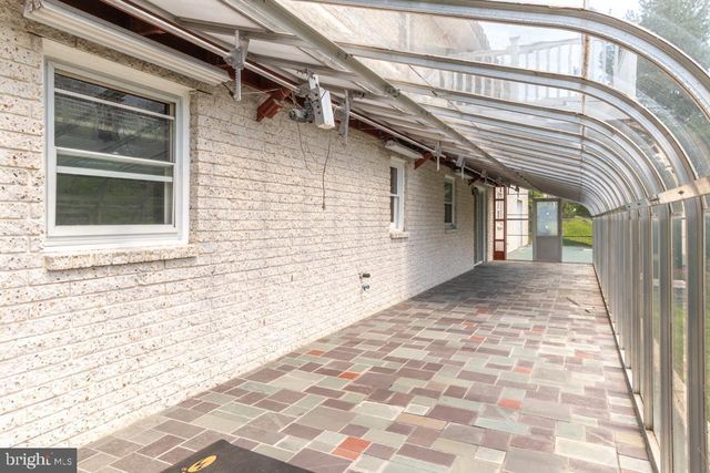 16 MARVA CT, Martinsburg, WV 25404