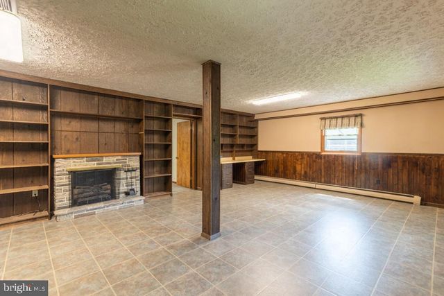 16 MARVA CT, Martinsburg, WV 25404