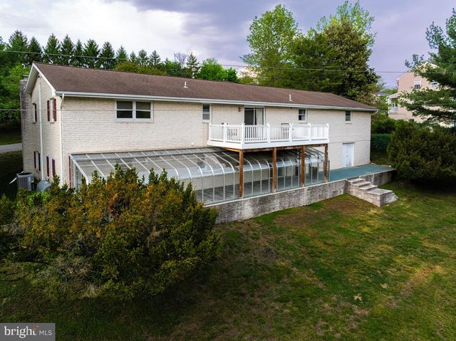 16 MARVA CT, Martinsburg, WV 25404