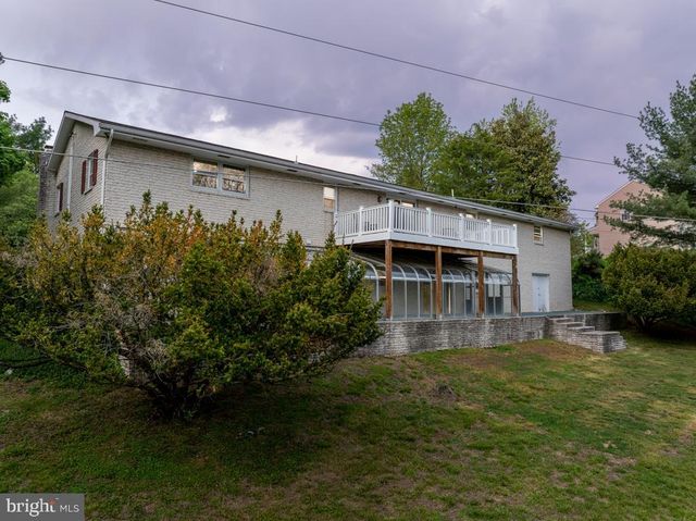 16 MARVA CT, Martinsburg, WV 25404