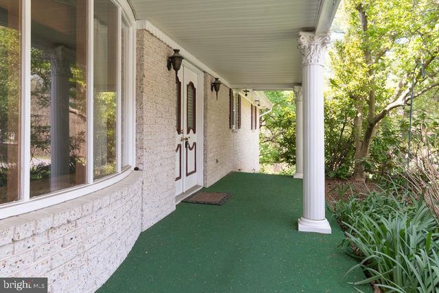16 MARVA CT, Martinsburg, WV 25404