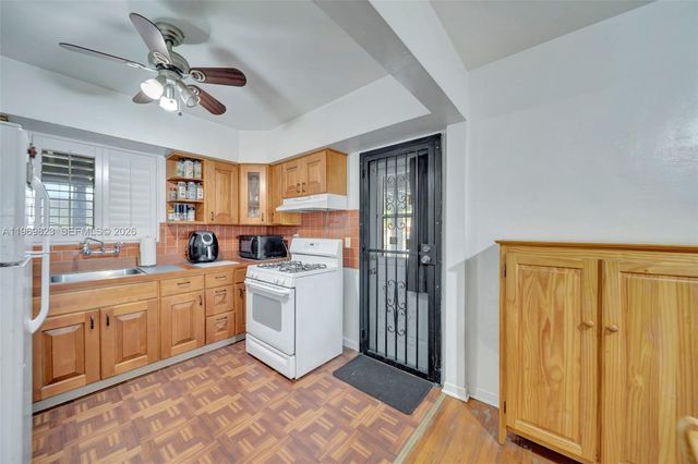 890 NE 138th Street, North Miami, FL 33161