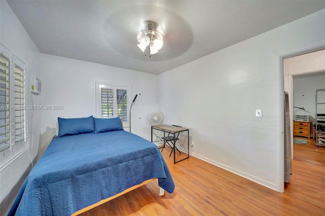 890 NE 138th Street, North Miami, FL 33161
