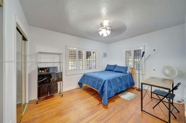 890 NE 138th Street, North Miami, FL 33161