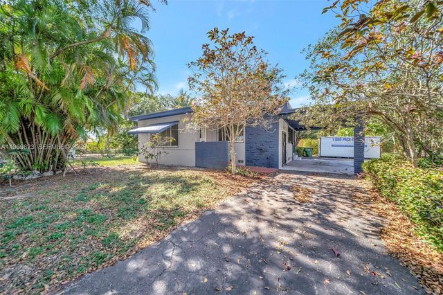 890 NE 138th Street, North Miami, FL 33161