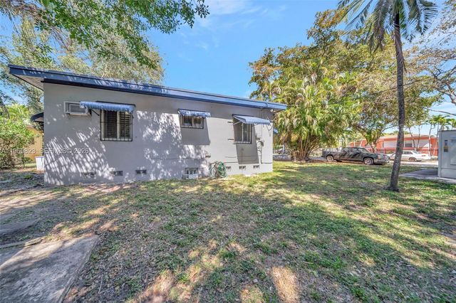 890 NE 138th Street, North Miami, FL 33161