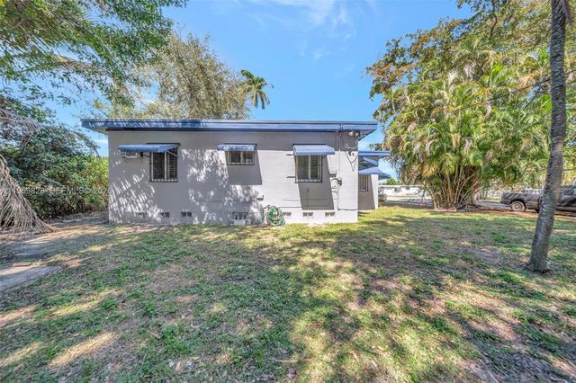 890 NE 138th Street, North Miami, FL 33161