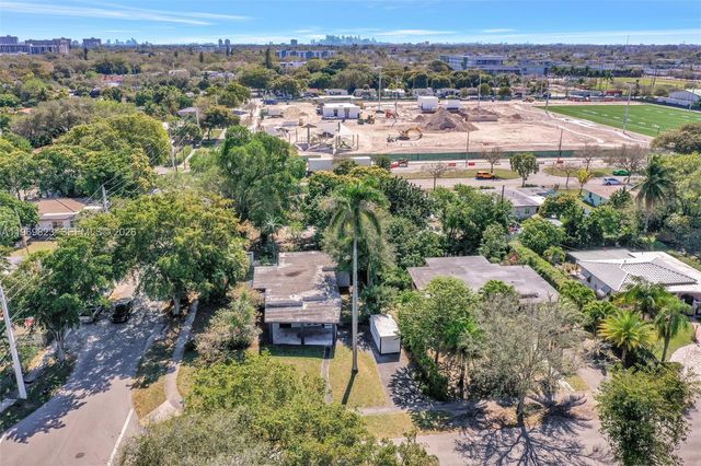890 NE 138th Street, North Miami, FL 33161