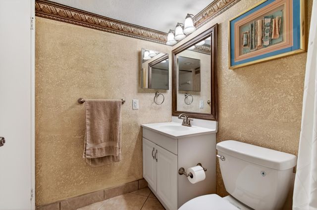 2303 Bridgewood Drive 2303, Boca Raton, FL 33434