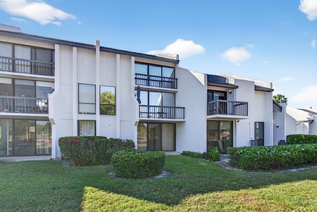 2303 Bridgewood Drive 2303, Boca Raton, FL 33434