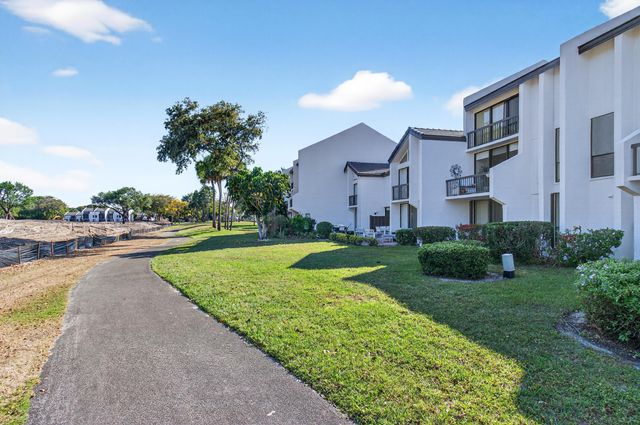 2303 Bridgewood Drive 2303, Boca Raton, FL 33434