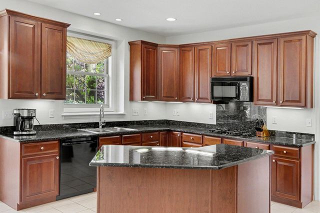 1447 Bicentennial Parkway, Pittsfield Charter Twp, MI 48108