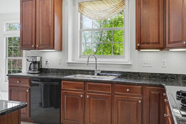 1447 Bicentennial Parkway, Pittsfield Charter Twp, MI 48108