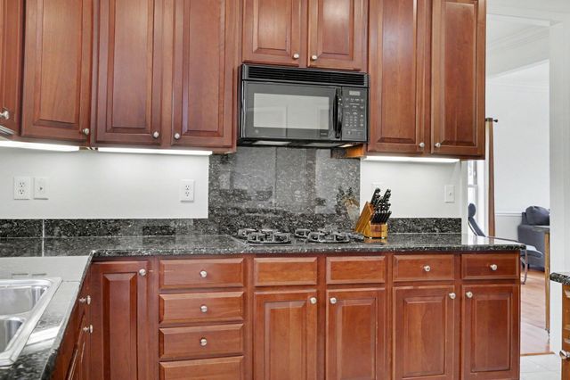 1447 Bicentennial Parkway, Pittsfield Charter Twp, MI 48108