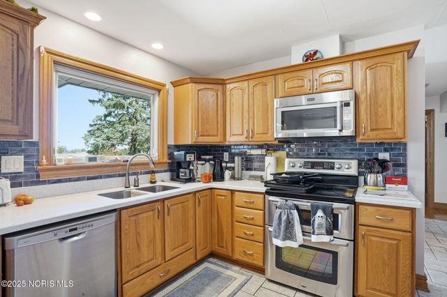 17024 E State Route 12, Findlay, OH 45840