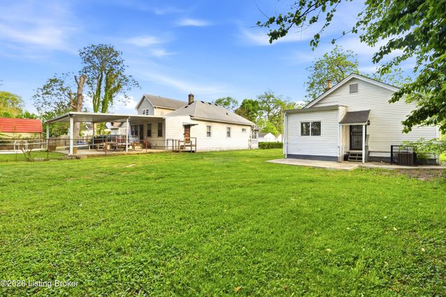 4002 Greenwood Ave, Louisville, KY 40211
