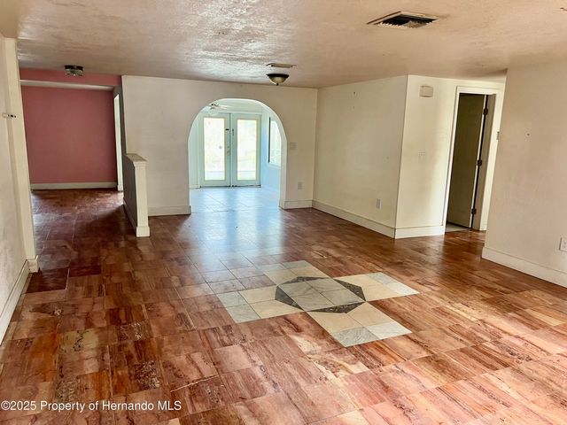 6063 Airmont Drive, Spring Hill, FL 34606