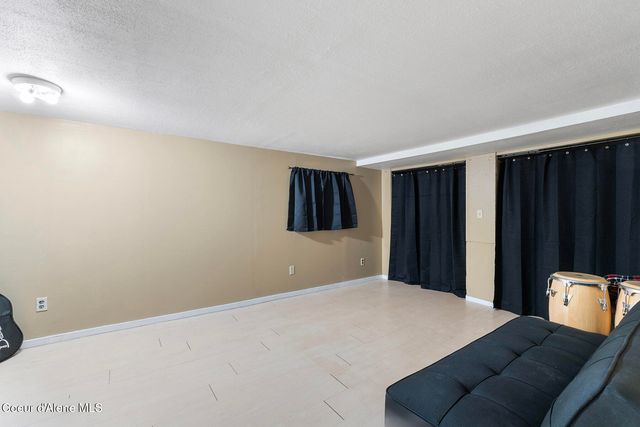 457 E Market Ave, Kellogg, ID 83837