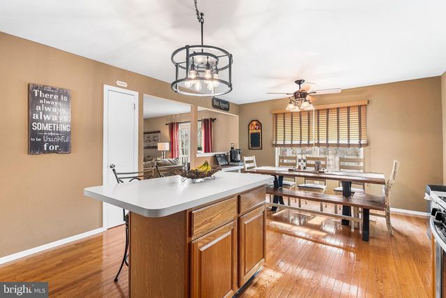 1 OVERLOOK CIR, Sicklerville, NJ 08081