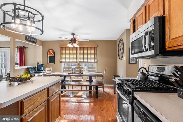 1 OVERLOOK CIR, Sicklerville, NJ 08081