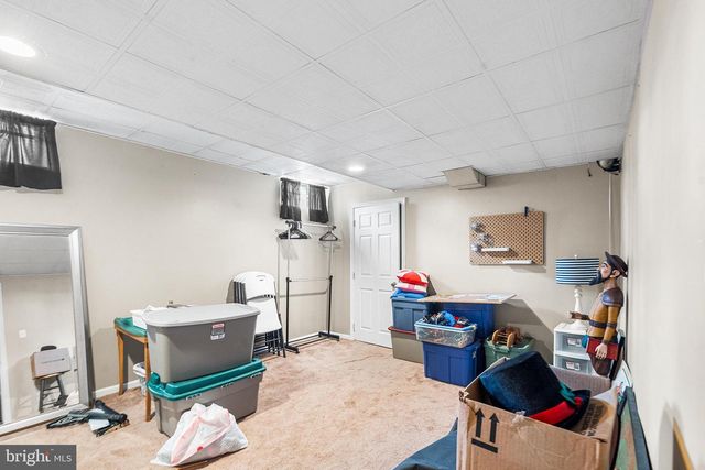 1 OVERLOOK CIR, Sicklerville, NJ 08081