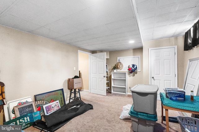 1 OVERLOOK CIR, Sicklerville, NJ 08081