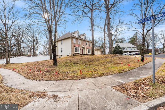 1 OVERLOOK CIR, Sicklerville, NJ 08081