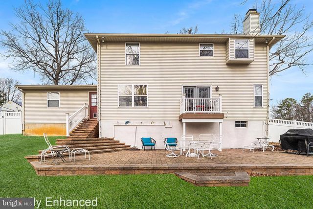 1 OVERLOOK CIR, Sicklerville, NJ 08081