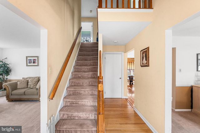 1 OVERLOOK CIR, Sicklerville, NJ 08081