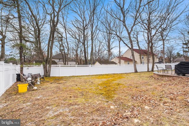 1 OVERLOOK CIR, Sicklerville, NJ 08081