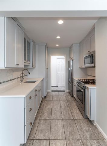 51 N Broadway 4B, Nyack, NY 10960