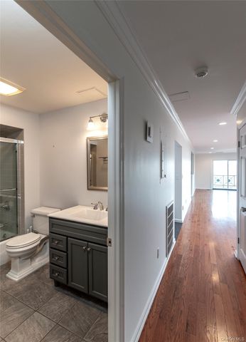 51 N Broadway 4B, Nyack, NY 10960