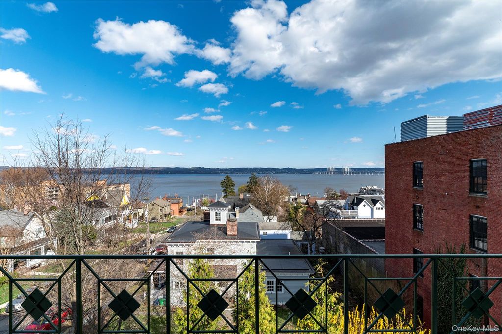 51 N Broadway 4B, Nyack, NY 10960