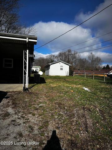 523 Leavette Ave, Leitchfield, KY 42754