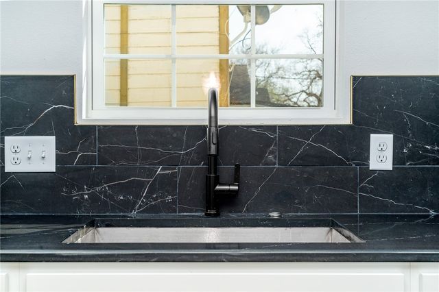 1725 15th St, Corpus Christi, TX 78404