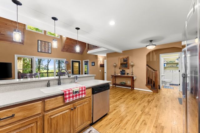 133 Pine Ridge Road, Ellijay, GA 30536