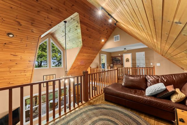 133 Pine Ridge Road, Ellijay, GA 30536