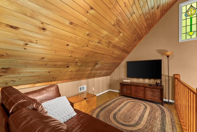 133 Pine Ridge Road, Ellijay, GA 30536
