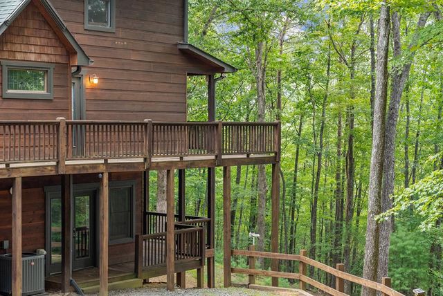 133 Pine Ridge Road, Ellijay, GA 30536