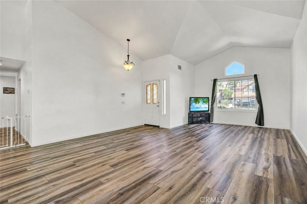 24135 Huntridge, Murrieta, CA 92562 — photo 3