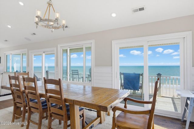33 Porpoise Place, N Topsail Beach, NC 28460