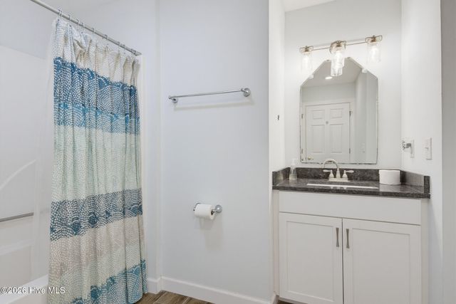 33 Porpoise Place, N Topsail Beach, NC 28460