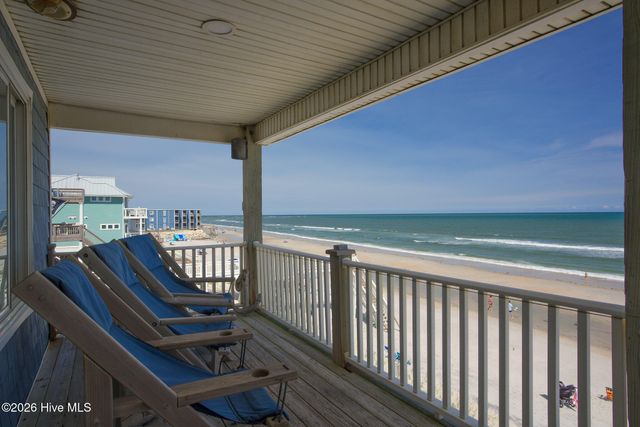 33 Porpoise Place, N Topsail Beach, NC 28460